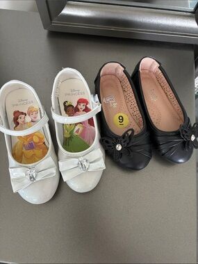 Disney White Mary Jane and Black Ballet Flats Girls Dress Shoe Set
